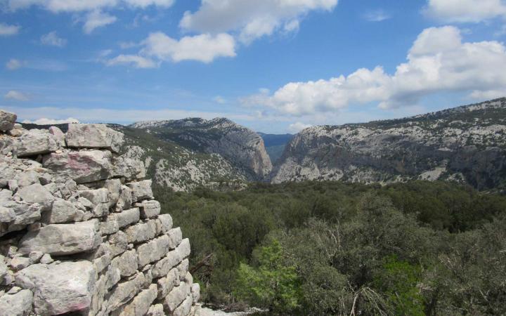 La gola di Gorropu vista da Nuraghe Mereu